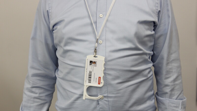 KROK ID Card Holder With Door Opener - Image 3